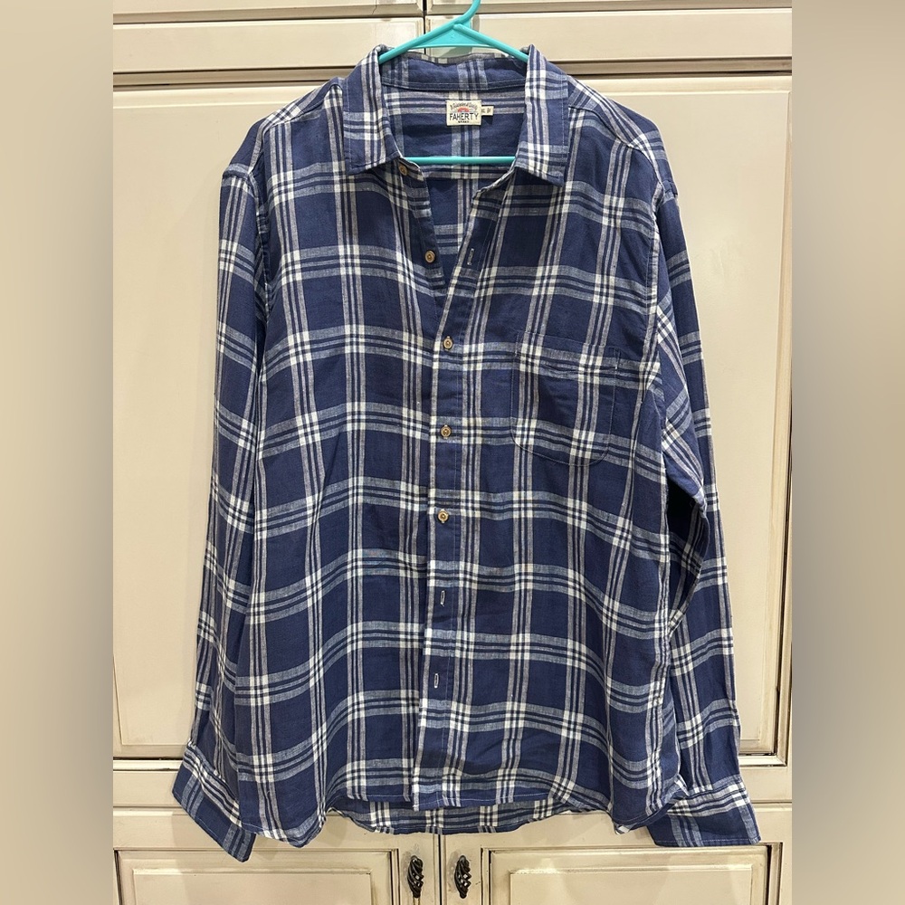 Faherty Blue and White Casual Button Down Shirt